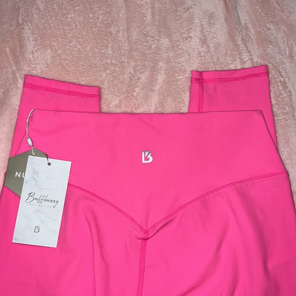 New! BuffBunny leggings 🩷🤍 - Picture 2 of 3